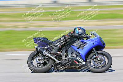 media/Jan-20-2023-Fastrack Riders (Fri) [[f2ad32aba3]]/Level 2/session 4 turn 6/